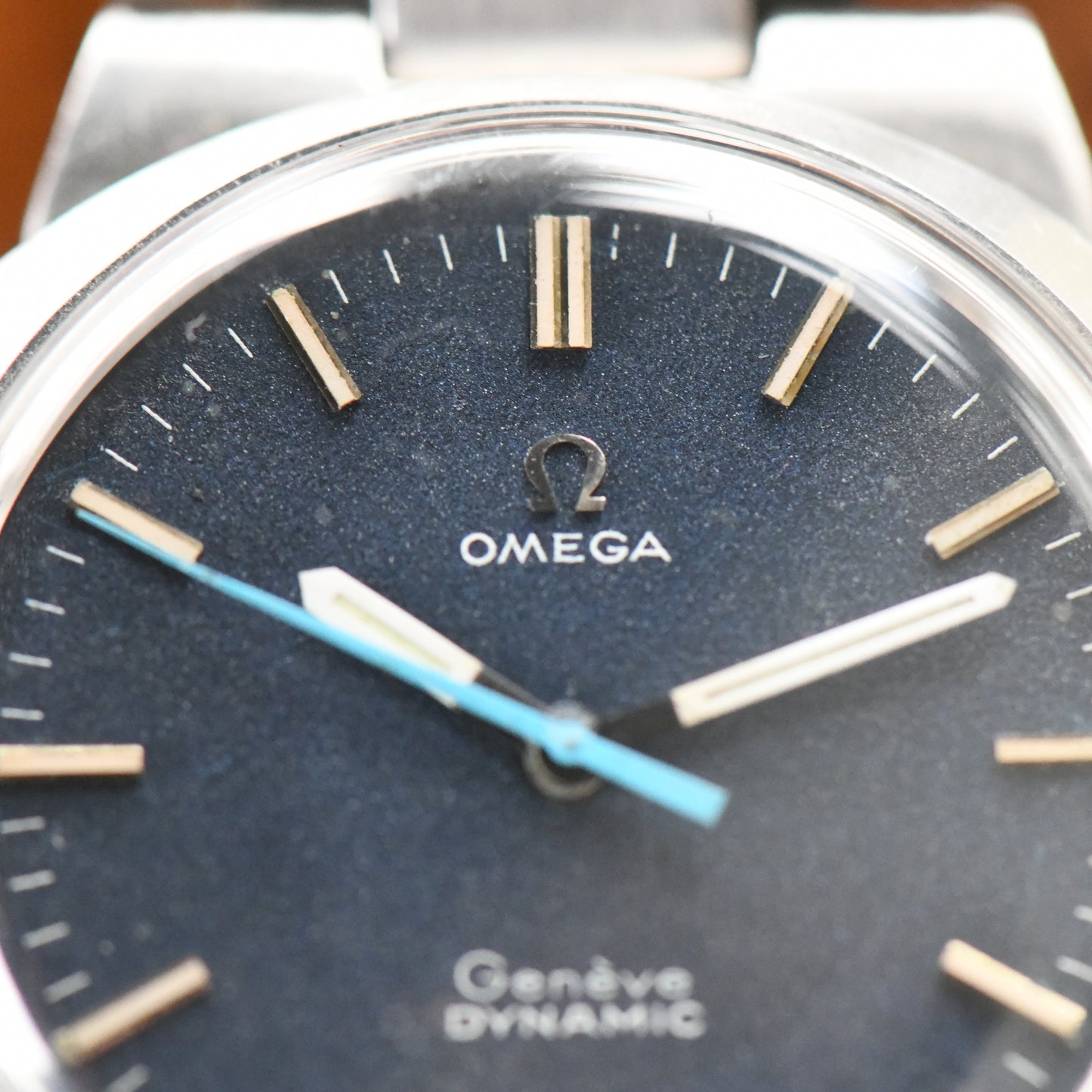 Omega Dynamic Genève Deep Blue 135.033 - 1970 Manual Wind Men's Watch - Cal.601
