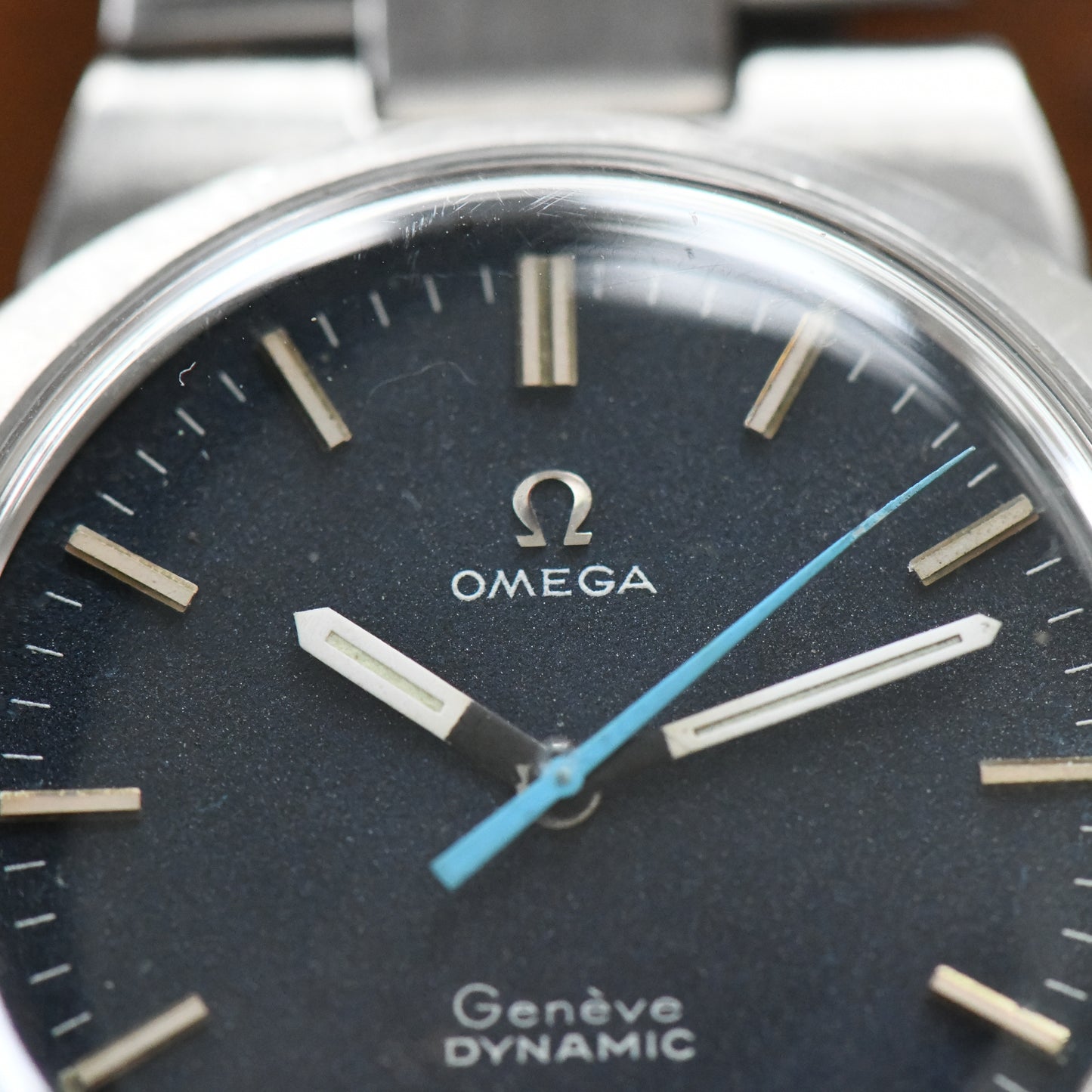 Omega Dynamic Genève Deep Blue 135.033 - 1970 Manual Wind Men's Watch - Cal.601