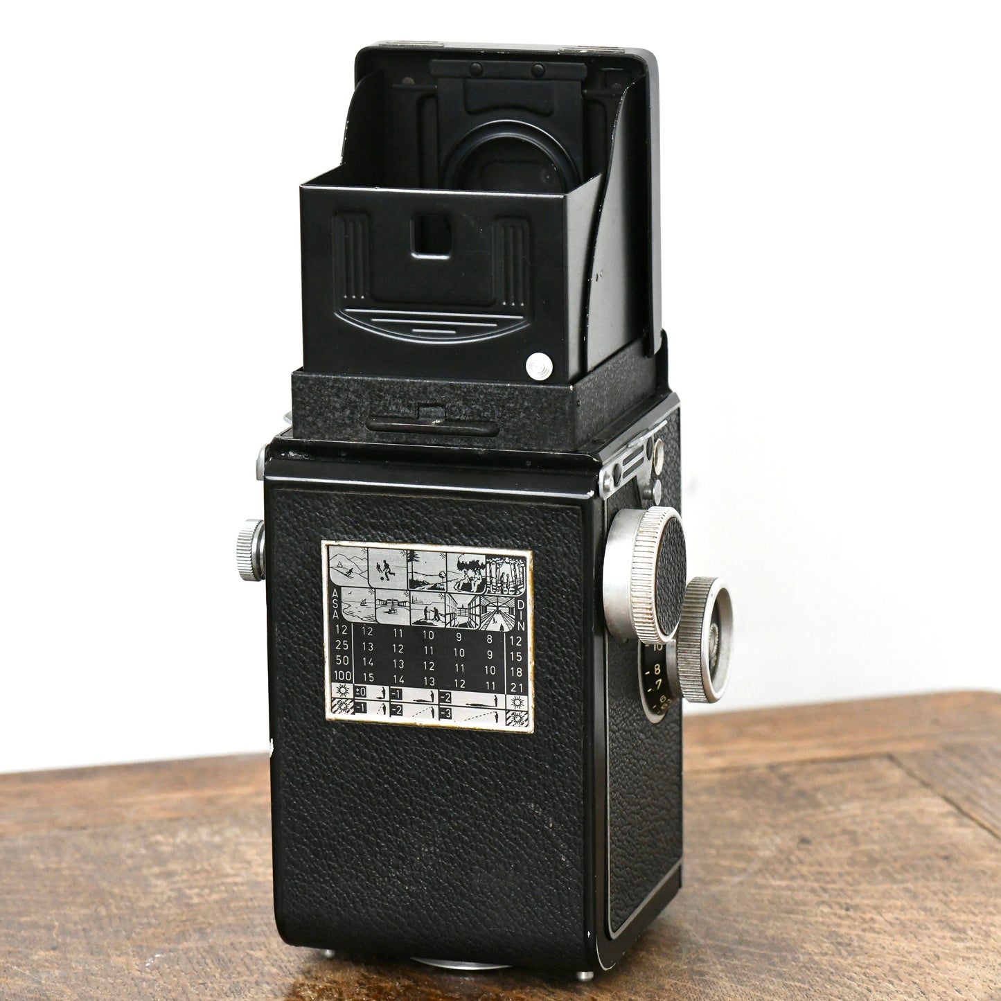 Rolleicord V Model 2 K3E TLR 6x6 Camera w/ 75mm F3.5 Xenar Lens