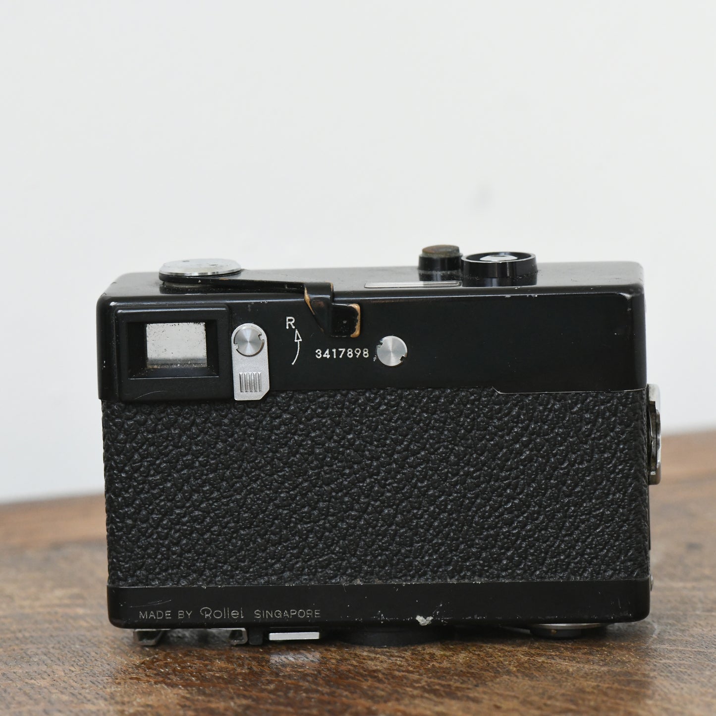 Rollei 35 Black 35mm Film Camera w/ 40mm f/3.5 Tessar Zeiss Lens
