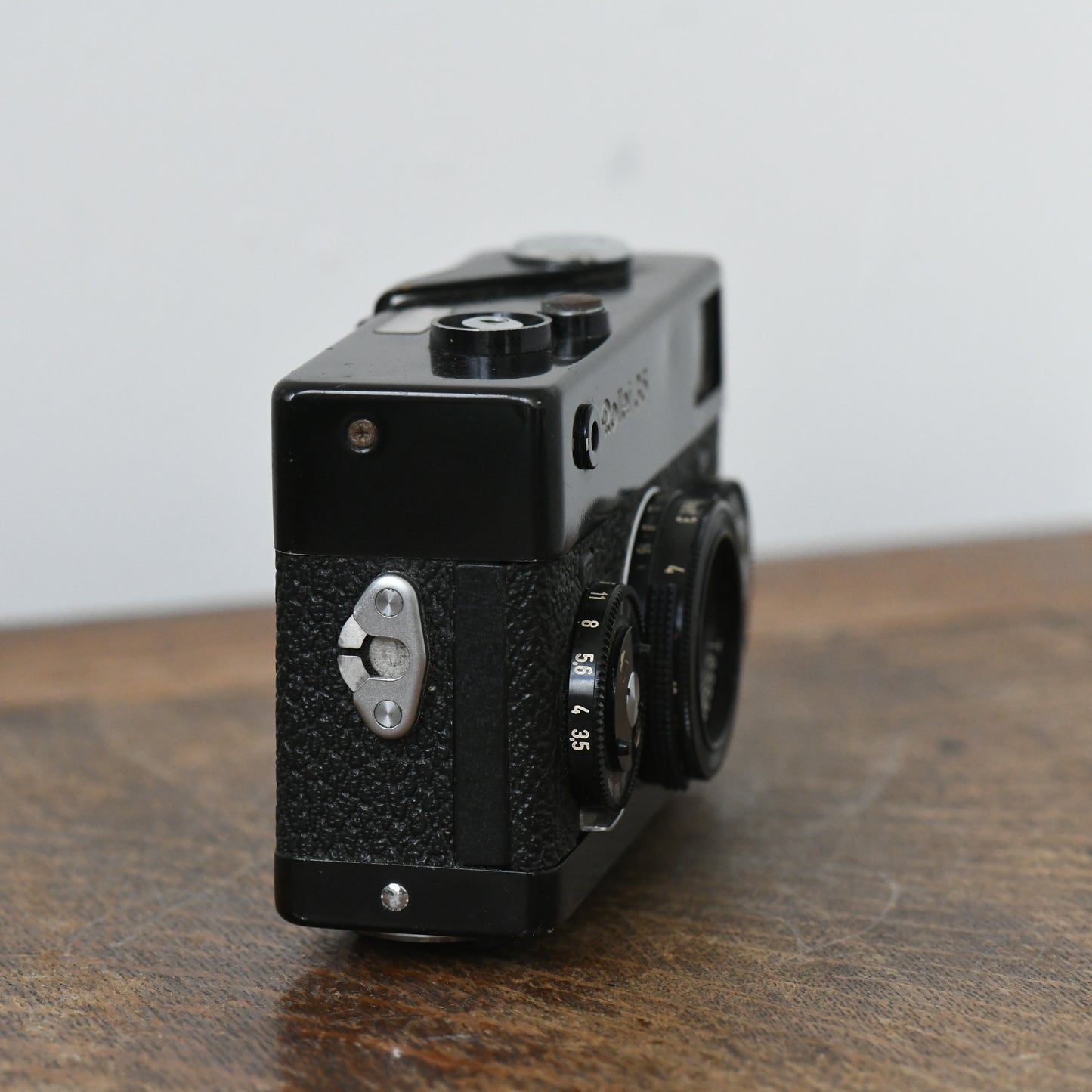 Rollei 35 Black 35mm Film Camera w/ 40mm f/3.5 Tessar Zeiss Lens