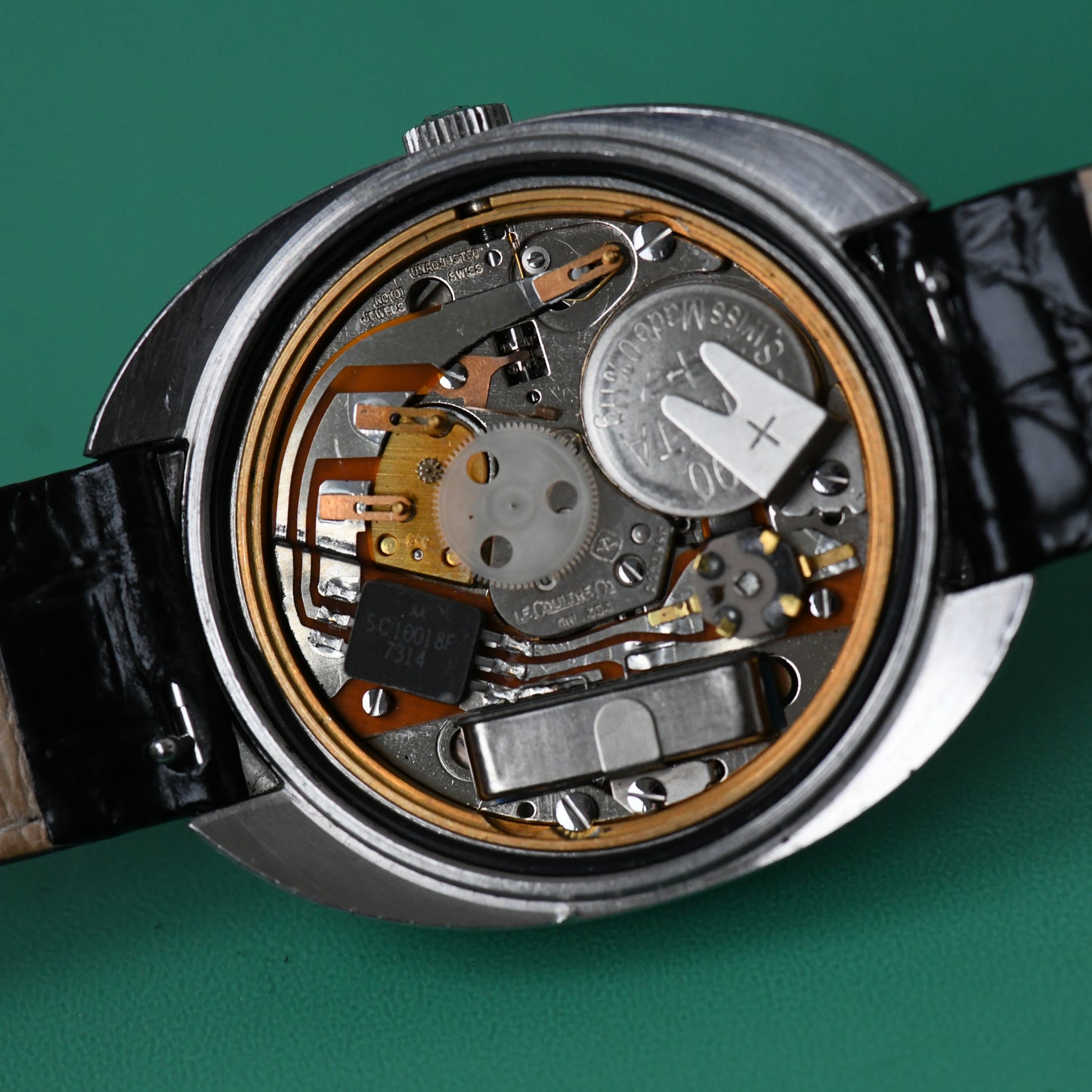 Jaeger LeCoultre Master Quartz Rare Sunburst Silver Dial Men's Watch