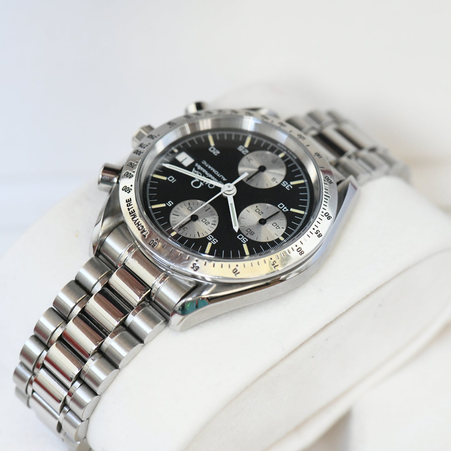 Omega Speedmaster Date Black Reverse Panda Dial Chronograph Watch 3511.50 Boxed