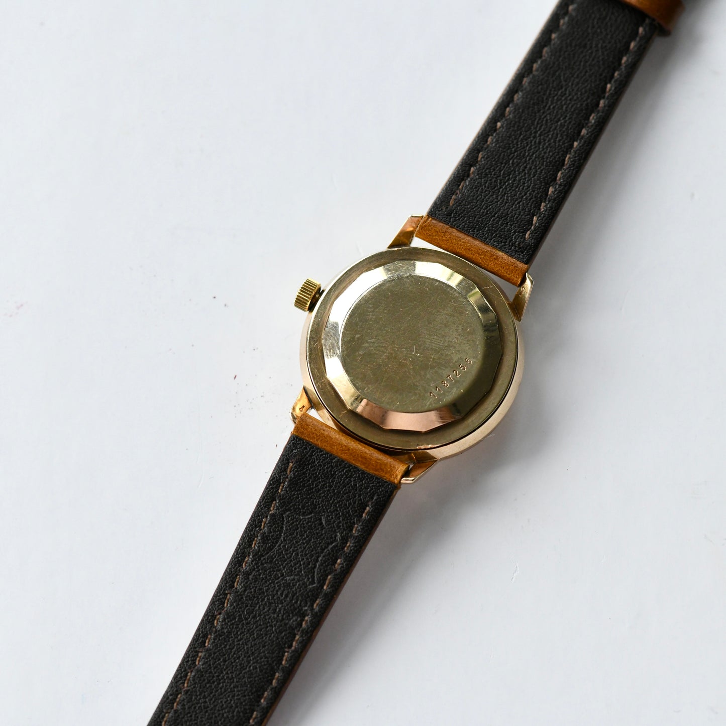 Jaeger Le-Coultre Automatic 9K Solid Gold 34mm ref 396 Cal K882