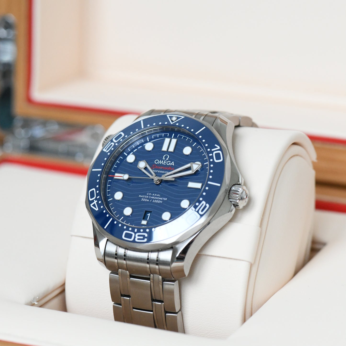 Omega Seamaster 300m Diver Master Chronometer 2020 Blue Dial Watch Box & Papers
