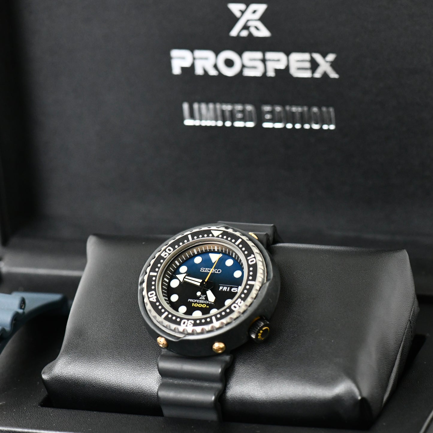 Seiko Tuna 1000m Limited Edition 35th Anniversary SBBN051 S23635J1 Box & Papers