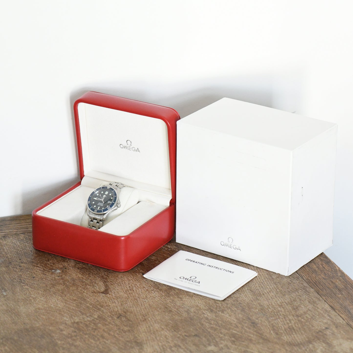 Omega Seamaster Professional 300m 41mm Full Size Quartz Diver 2541.80 Goldeneye