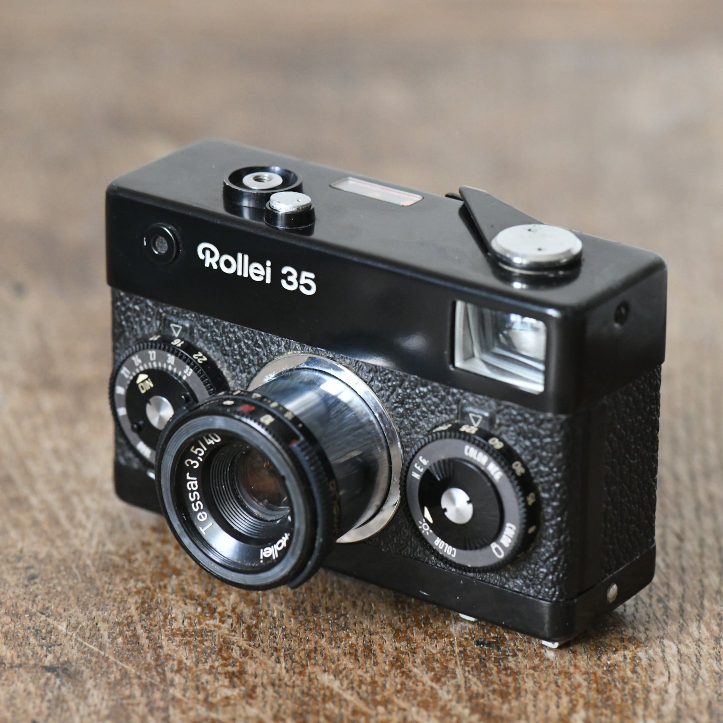 Rollei 35 Black 35mm Film Camera w/ 40mm f/3.5 Tessar Zeiss Lens