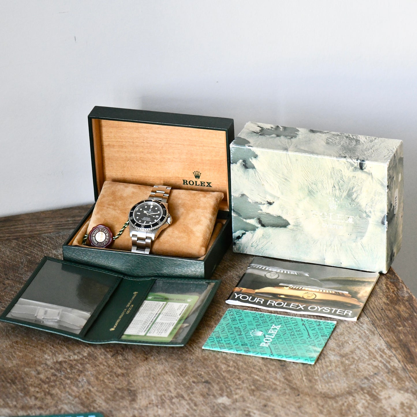 Rolex Sea-Dweller 16660 Triple 6 Oyster Perpetual 1985 Dive Watch Boxed