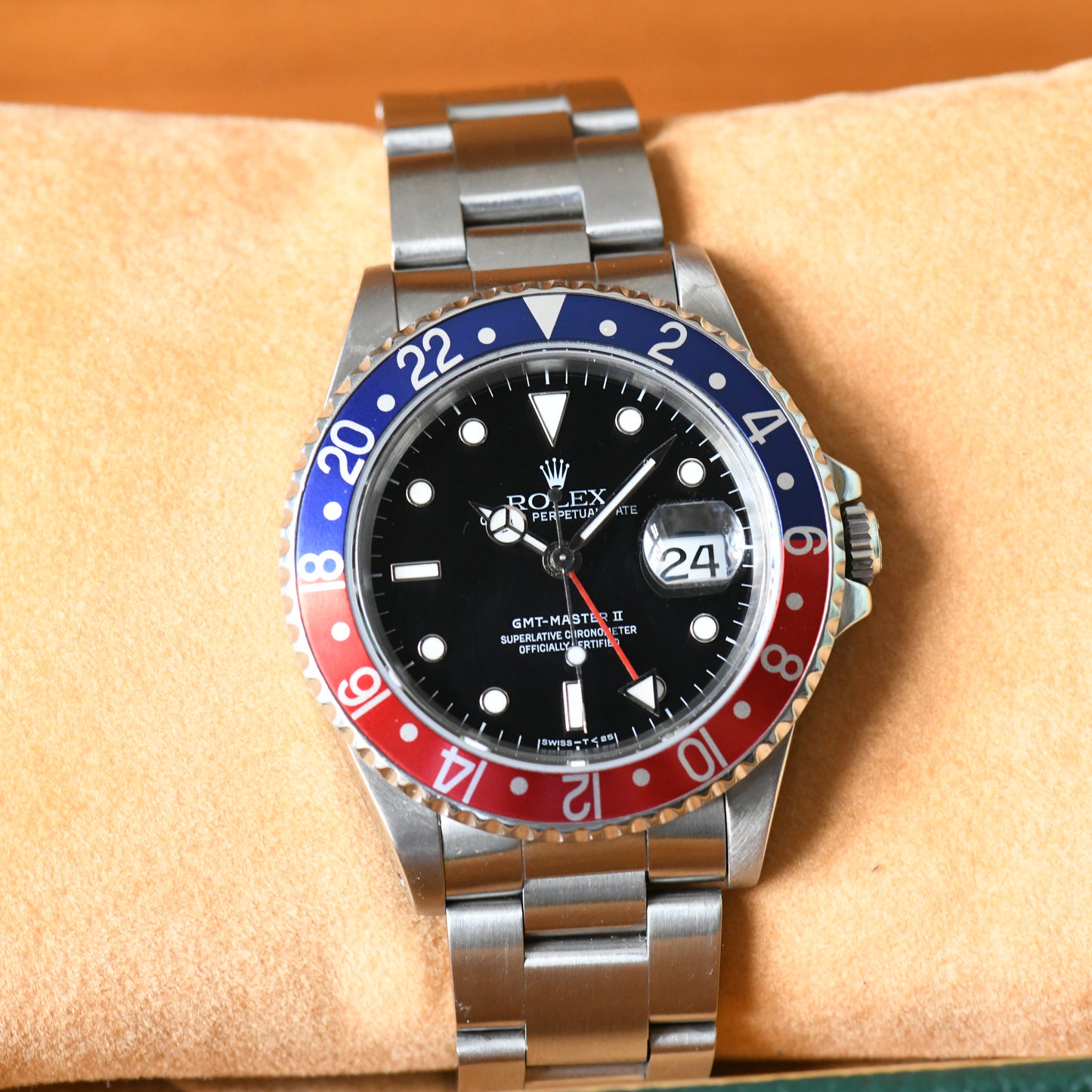 Rolex GMT-Master II Pepsi Bezel Blue &amp; Red 16710 Oyster - W Serial 1995 - Boxed