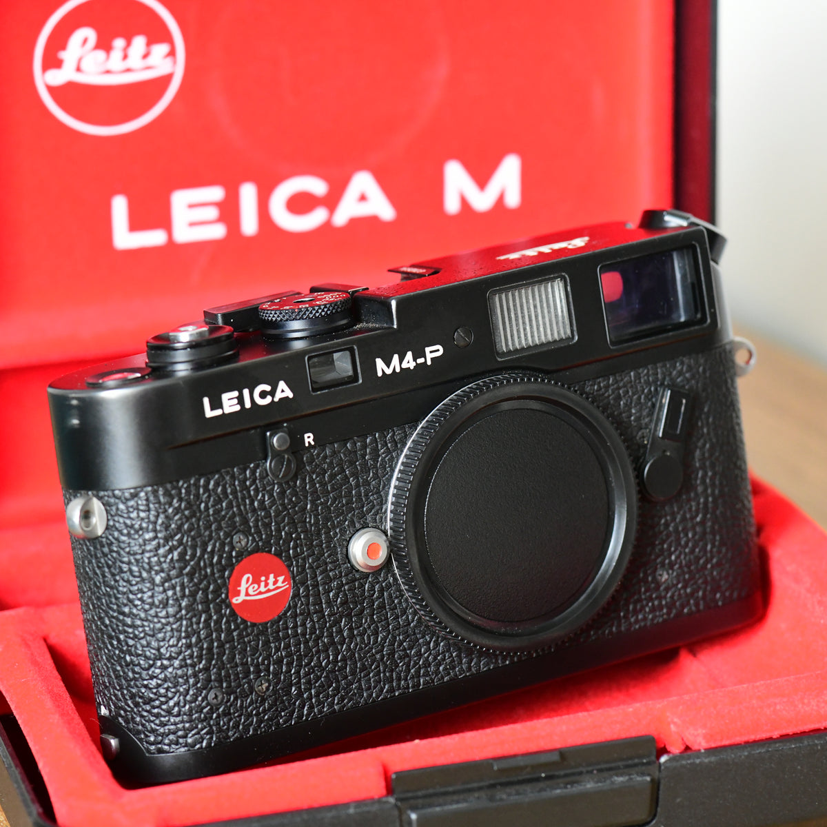 Leica M4-P Black 35mm Rangefinder Camera Body Only w/ Box & Case