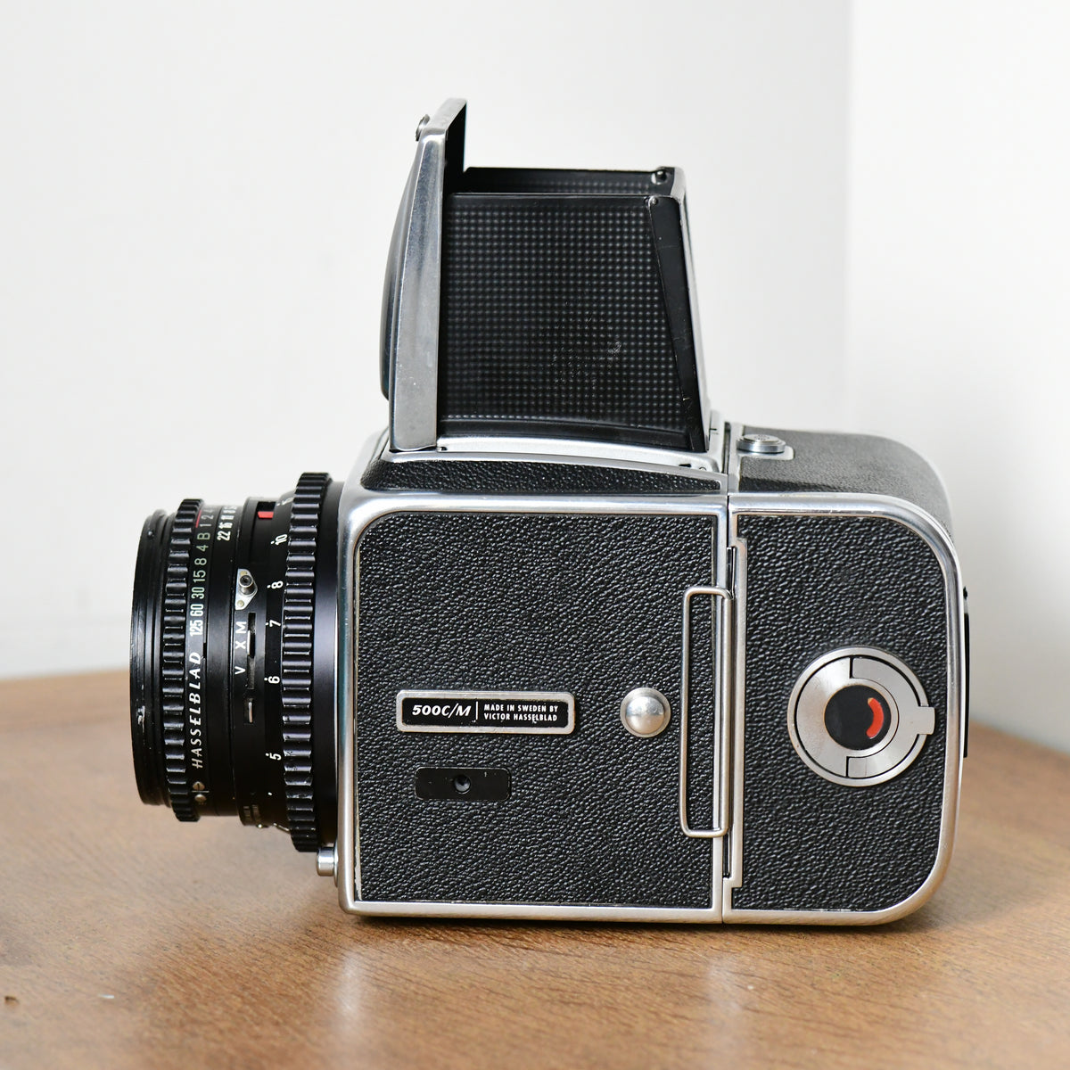 Hasselblad 500C/M 6x6 Medium Format Complete Camera 80mm F2.8, WLF & 120 RFH Kit