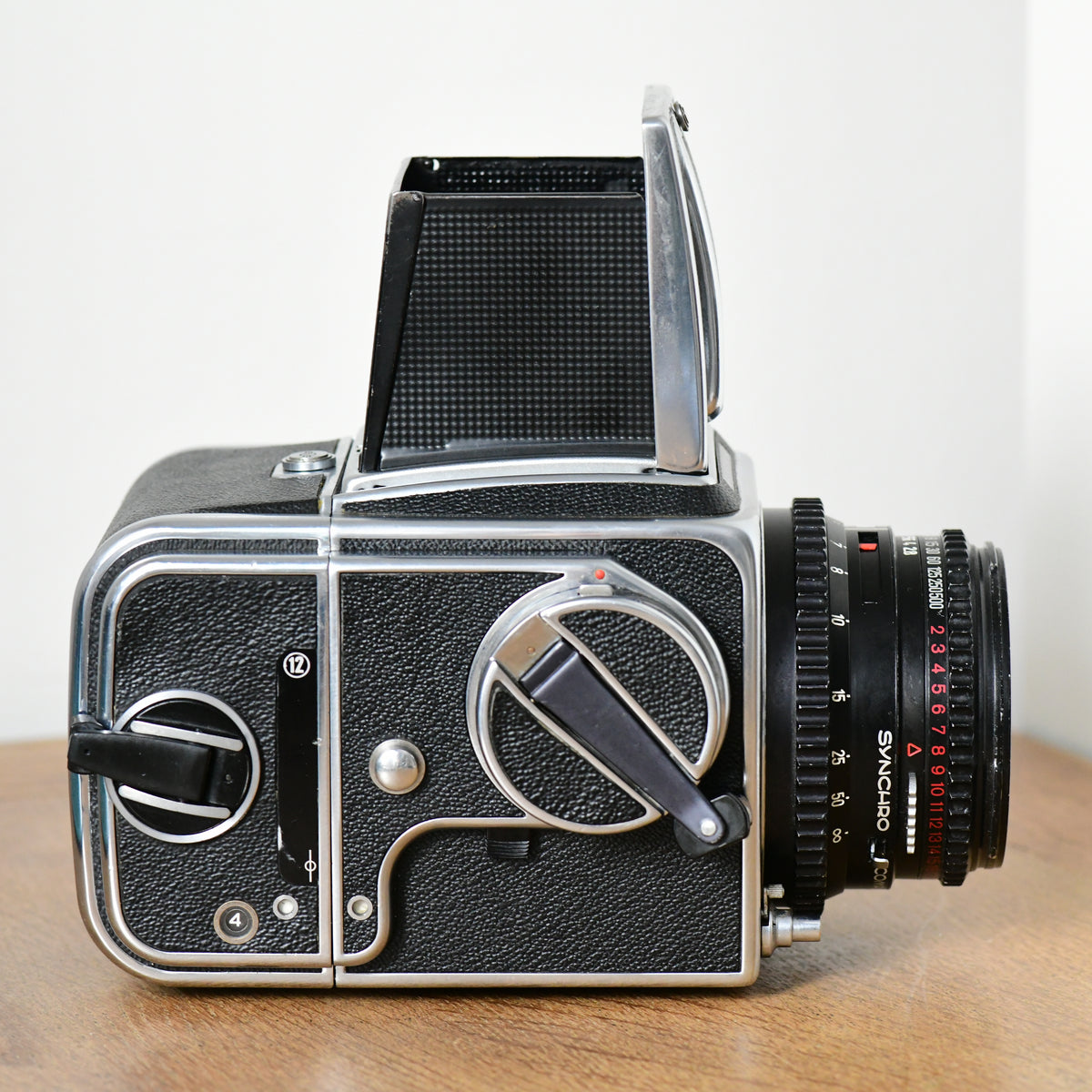 Hasselblad 500C/M 6x6 Medium Format Complete Camera 80mm F2.8, WLF & 120 RFH Kit
