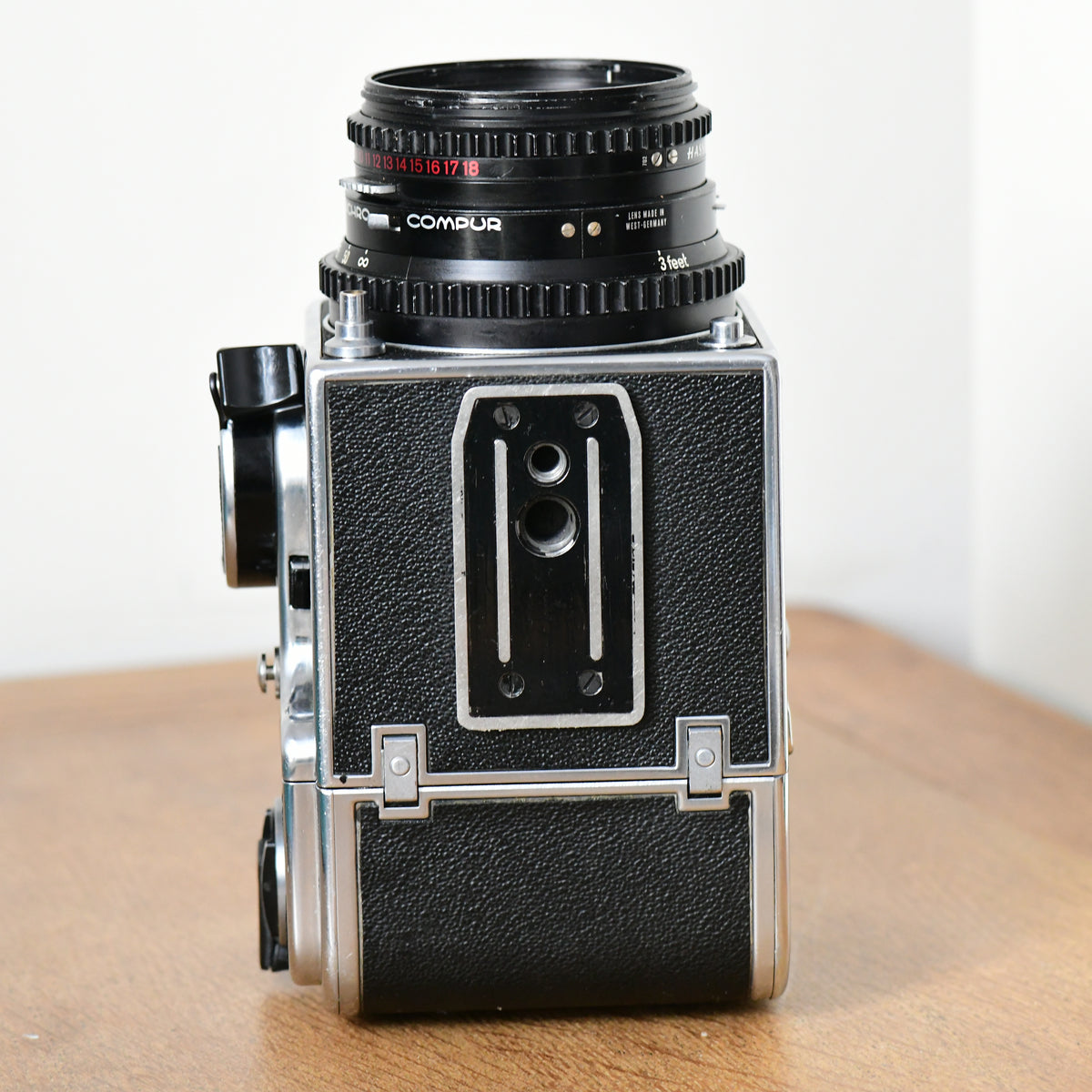 Hasselblad 500C/M 6x6 Medium Format Complete Camera 80mm F2.8, WLF & 120 RFH Kit