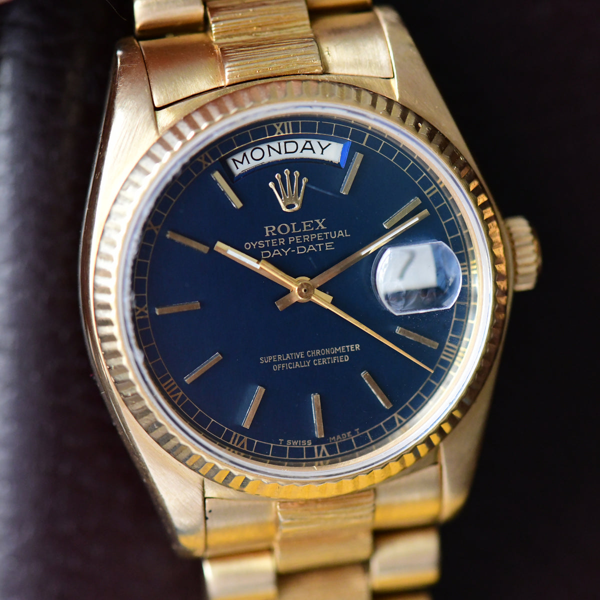 Rolex Day-Date Blue Dial 18038 Solid Gold 18K 1982 Bark Finish President - Boxed