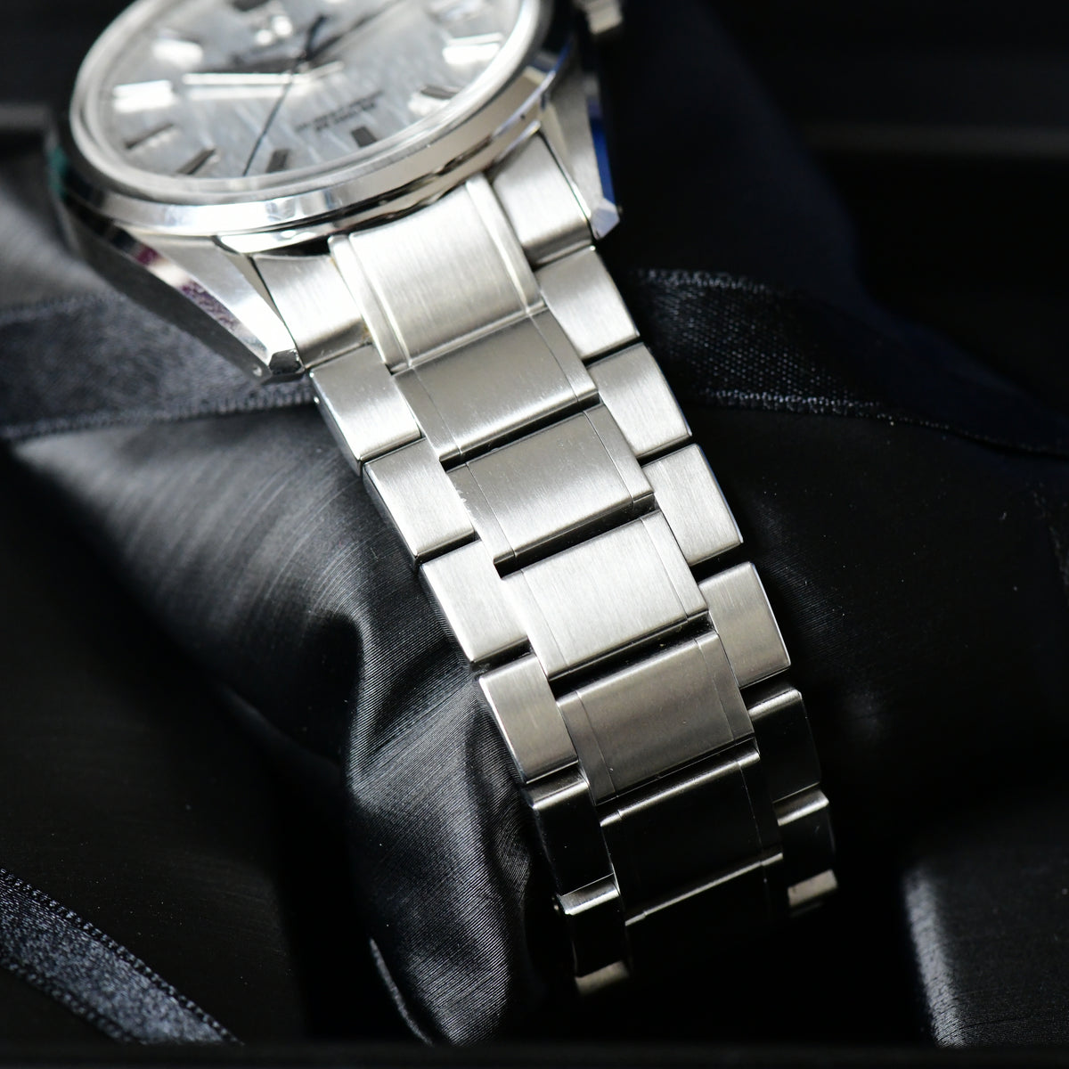 Grand Seiko Evolution 9 Hi-Beat White Birch 2021 Watch SLGH005G - Box & Papers