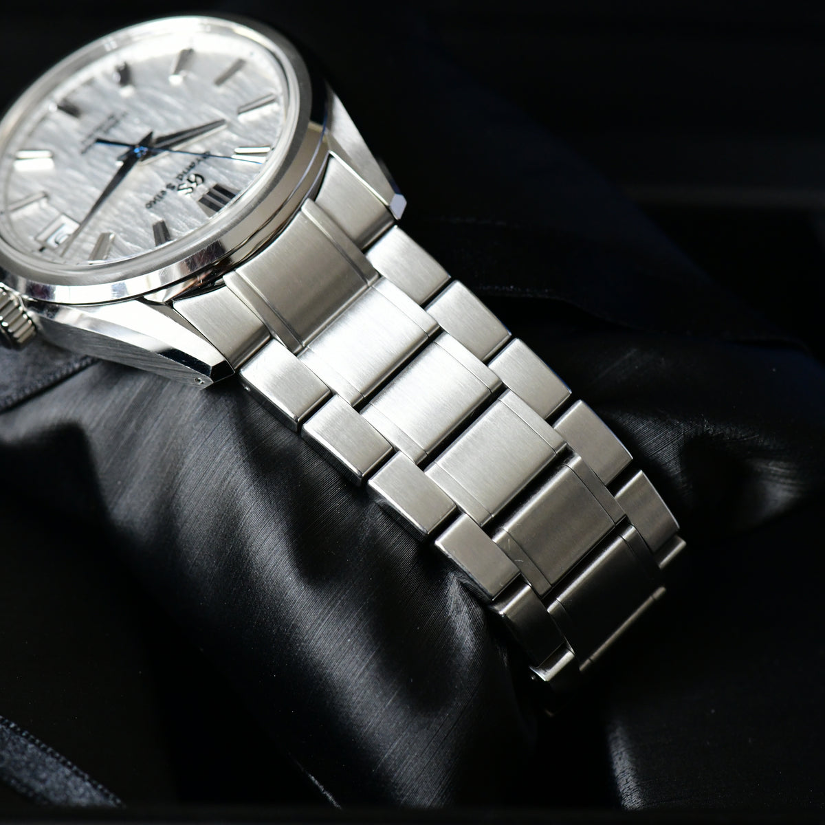 Grand Seiko Evolution 9 Hi-Beat White Birch 2021 Watch SLGH005G - Box & Papers