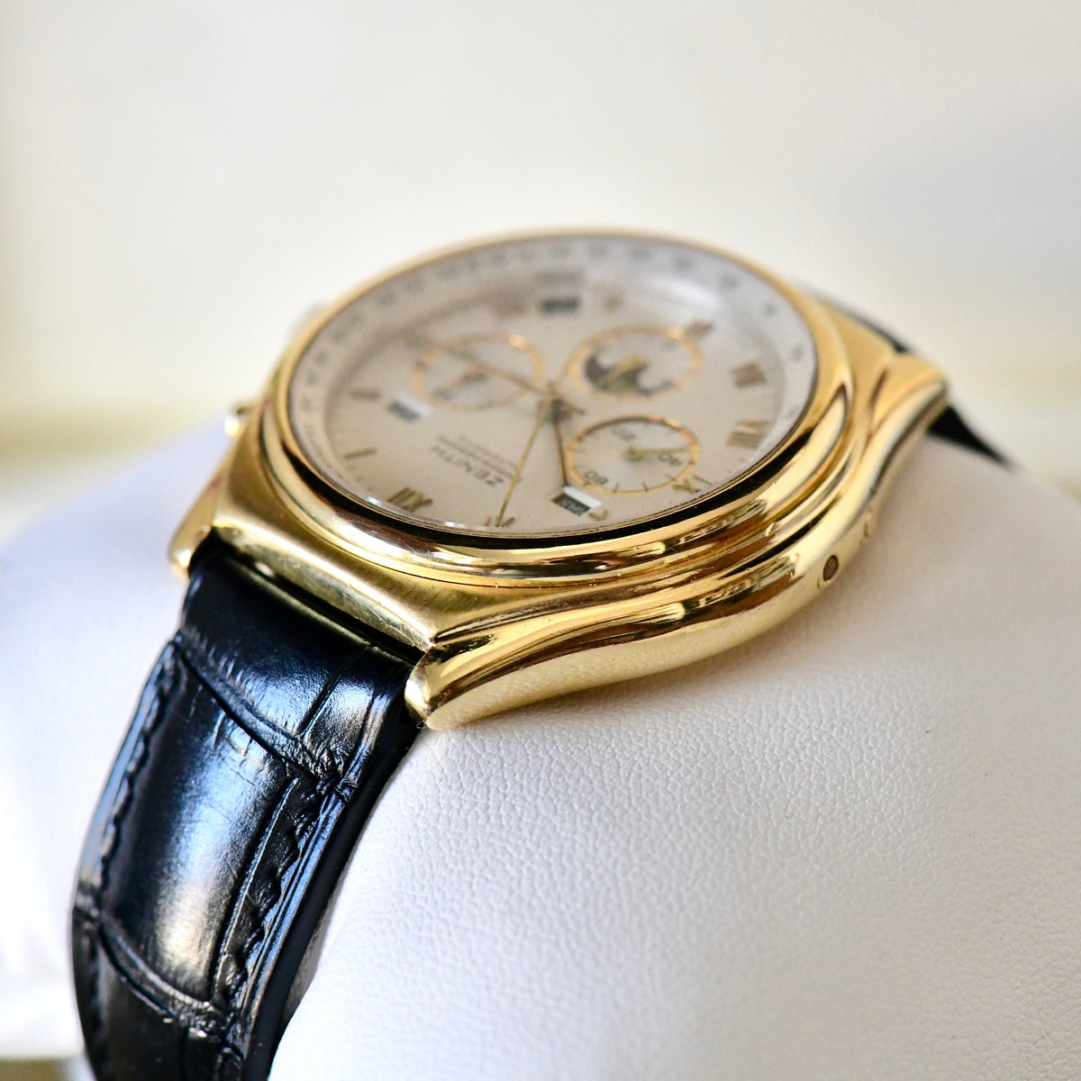Zenith El Primero Moonphase Triple Date Calendar 18k Solid Gold Chronograph Watch - Boxed