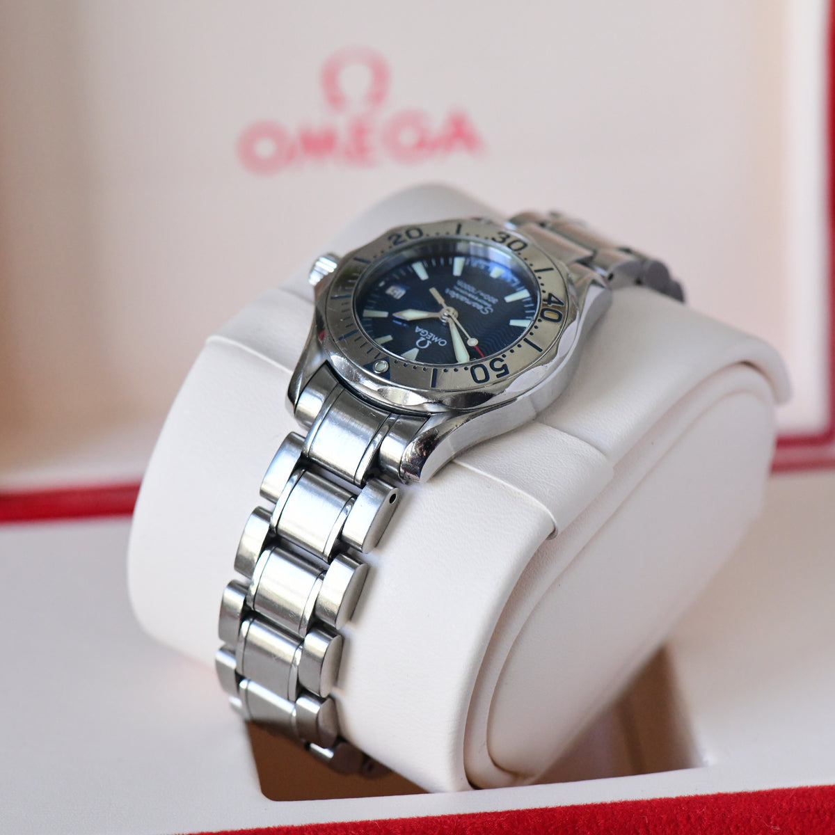 Omega Seamaster 300m Pro 28mm Electric Blue Ladies Watch Quartz 2285.80 - Boxed