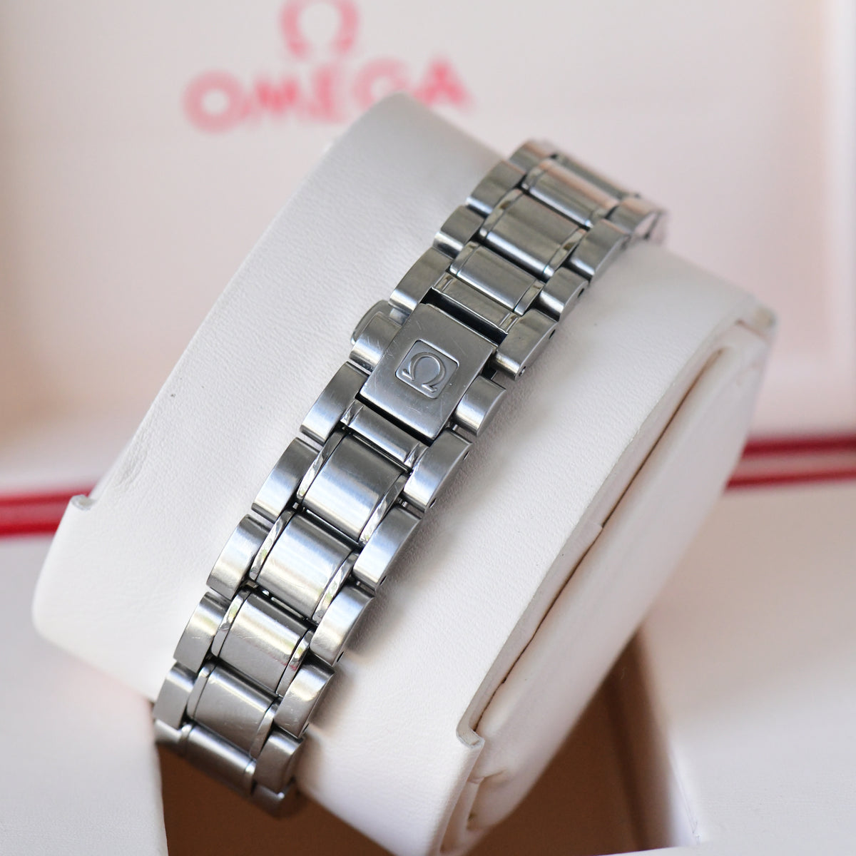 Omega Seamaster 300m Pro 28mm Electric Blue Ladies Watch Quartz 2285.80 - Boxed