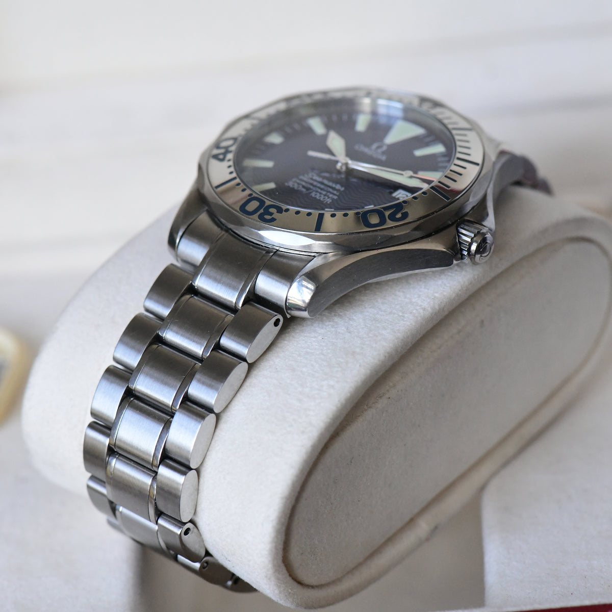 Omega Seamaster 300m Pro 41mm Full Size Auto Electric Blue 2255.80 Box & Papers