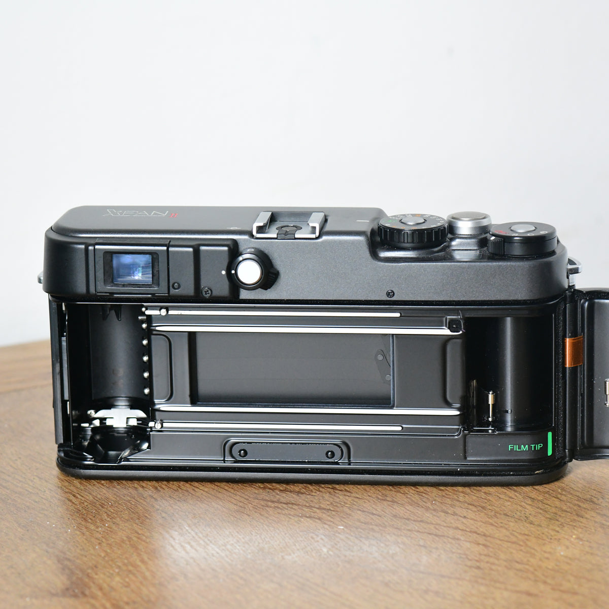 Hasselblad Xpan II 2 35mm Panorama Rangefinder Film Camera with 45mm F4 Lens Kit