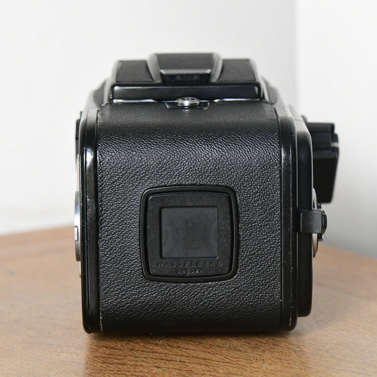 Hasselblad 503CX Black Complete Camera Kit 80mm F2.8 CF Lens, WLF, RWC & 120 RFH