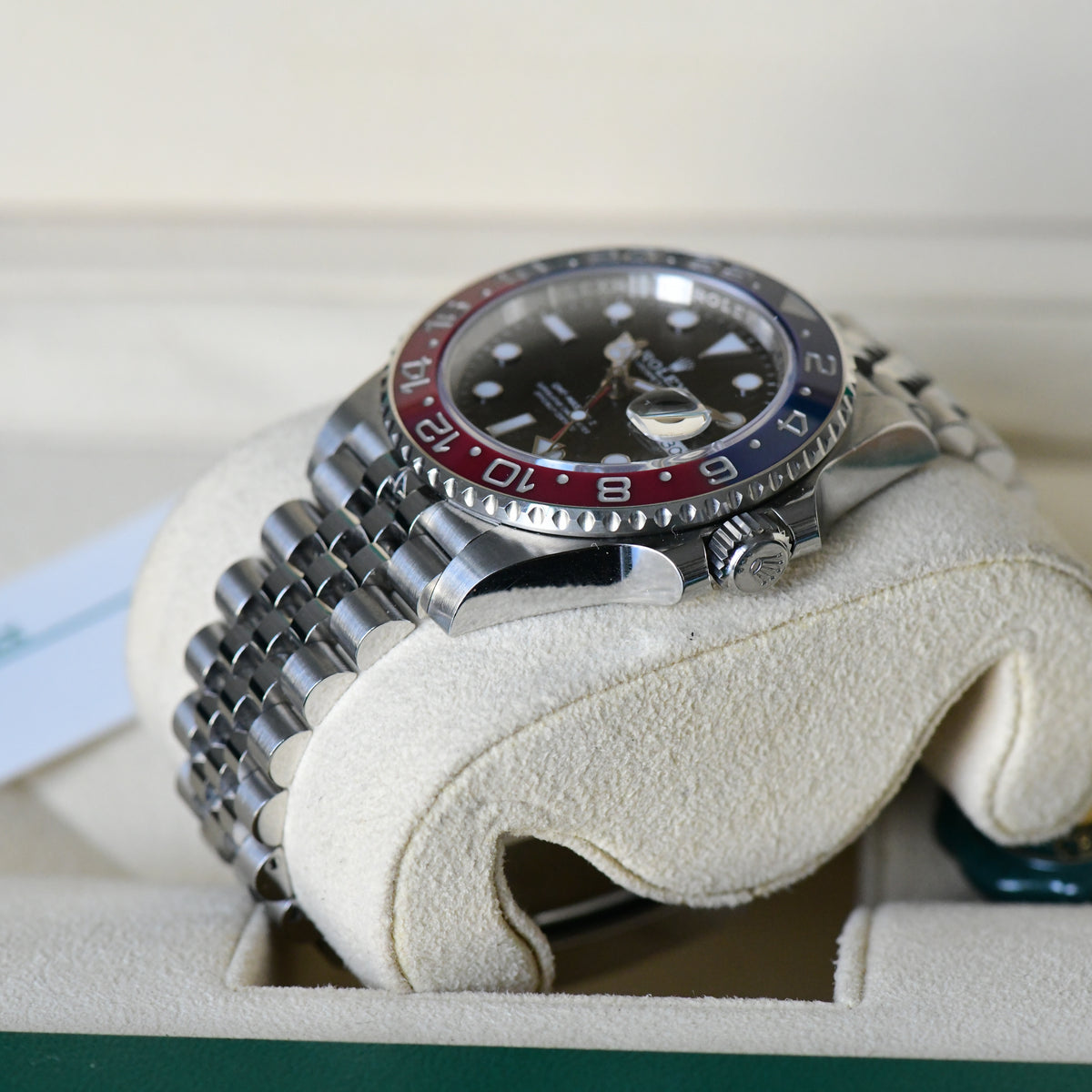 Rolex GMT-Master II 126710BLRO "Pepsi" Jubilee - 2019 Full Set - Box & Papers