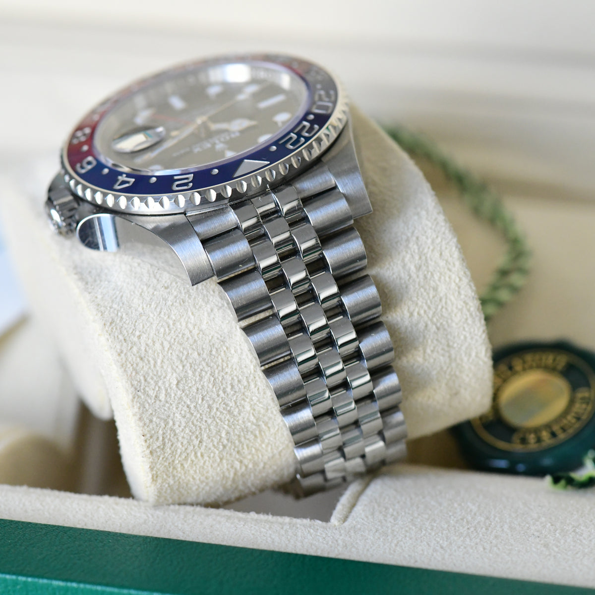 Rolex GMT-Master II 126710BLRO "Pepsi" Jubilee - 2019 Full Set - Box & Papers