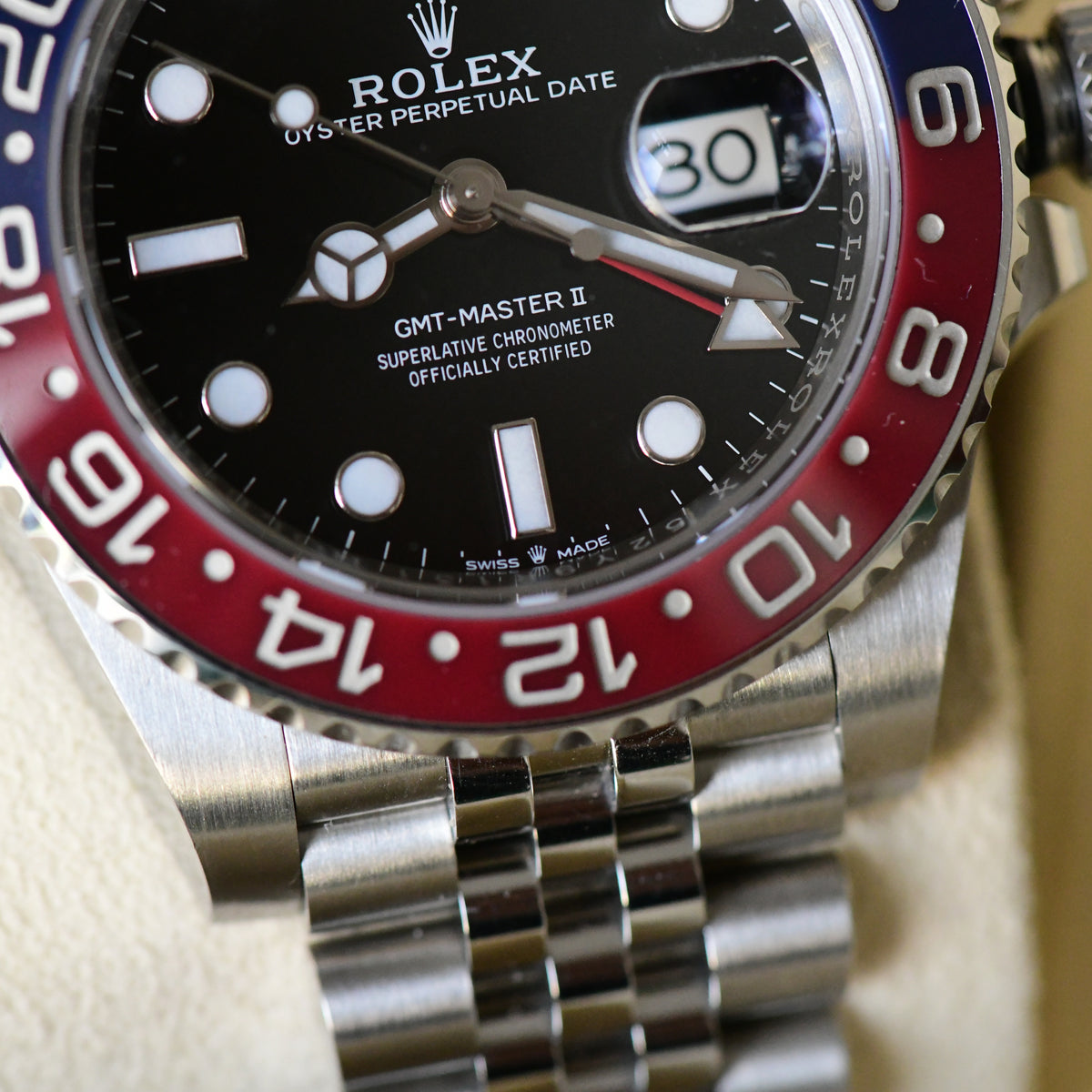 Rolex GMT-Master II 126710BLRO "Pepsi" Jubilee - 2019 Full Set - Box & Papers