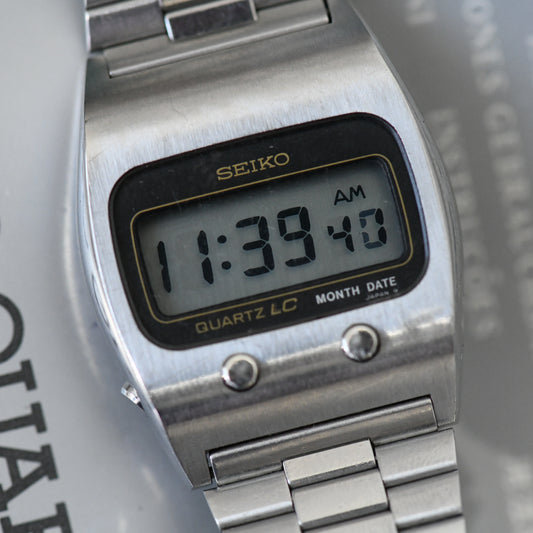 Seiko Quartz LC Vintage 1977 LCD Men's Stainless Steel Watch 0439-5007 w/ Papers