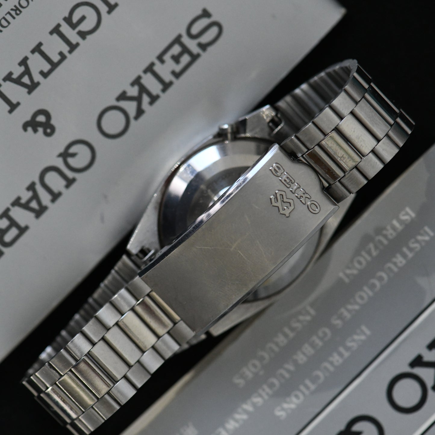 Seiko Quartz LC Vintage 1977 LCD Men's Stainless Steel Watch 0439-5007 w/ Papers