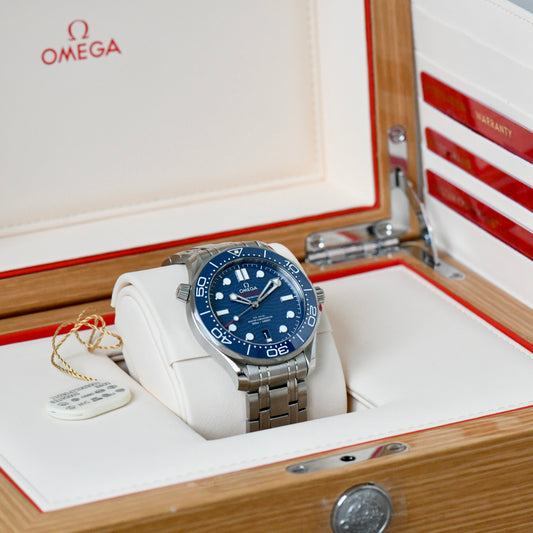 Omega Seamaster 300m Diver Master Chronometer 2020 Blue Dial Watch Box & Papers
