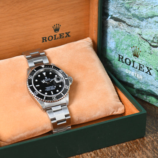 Rolex Submariner Date 16610 Oyster Perpetual 1999 A Serial Dive Watch Boxed