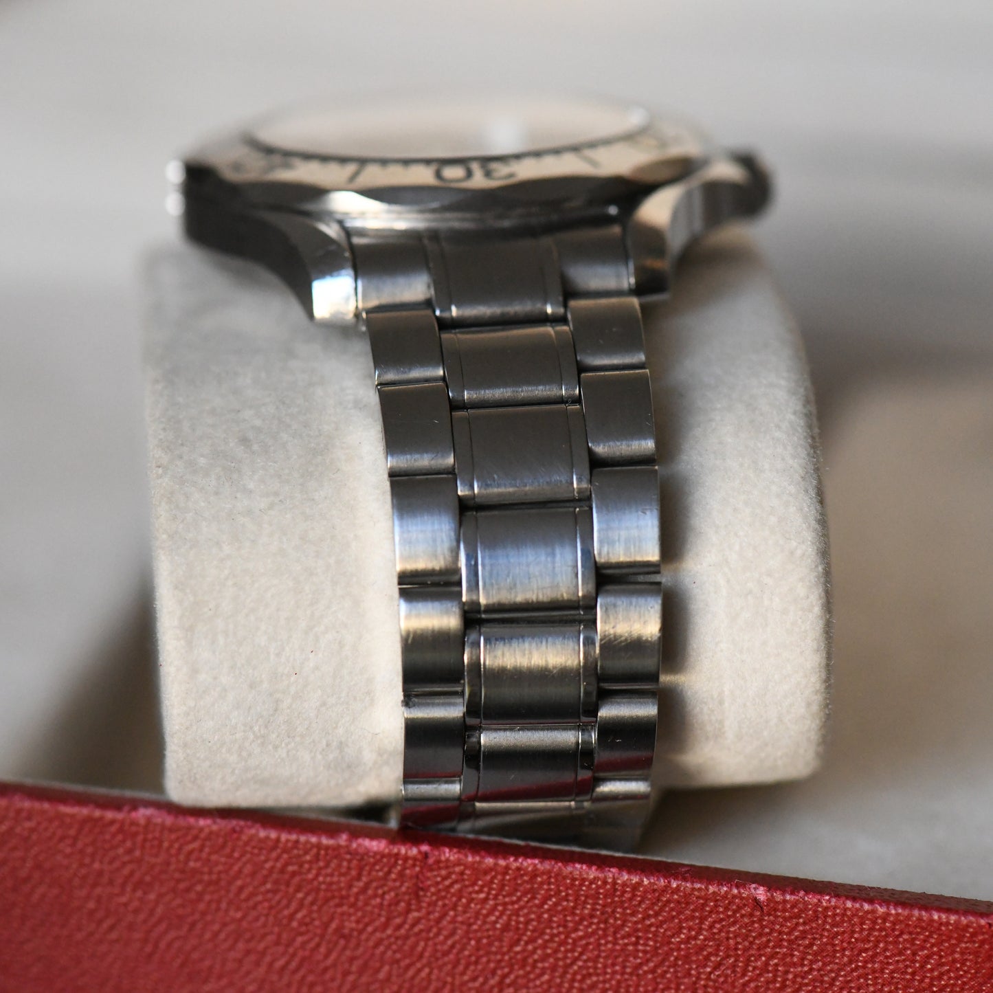 Omega Seamaster 300m 41mm Full Size Quartz Electric Blue 2265.80 Boxed & Papers