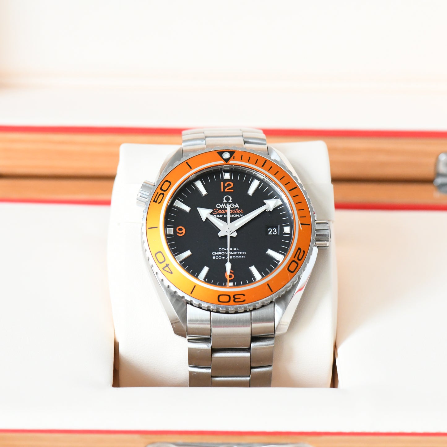 Omega Seamaster Planet Ocean 600m 45.5mm Co-Axial 8500 2017 Watch Boxed & Papers