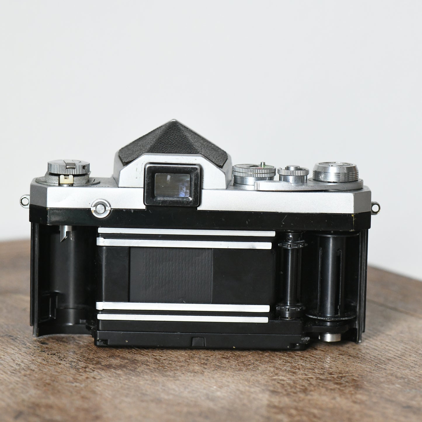 Nikon F Plain Prism 35mm Film Camera Early Nippon Kogaku + 50mm F2 Nikkor Lens