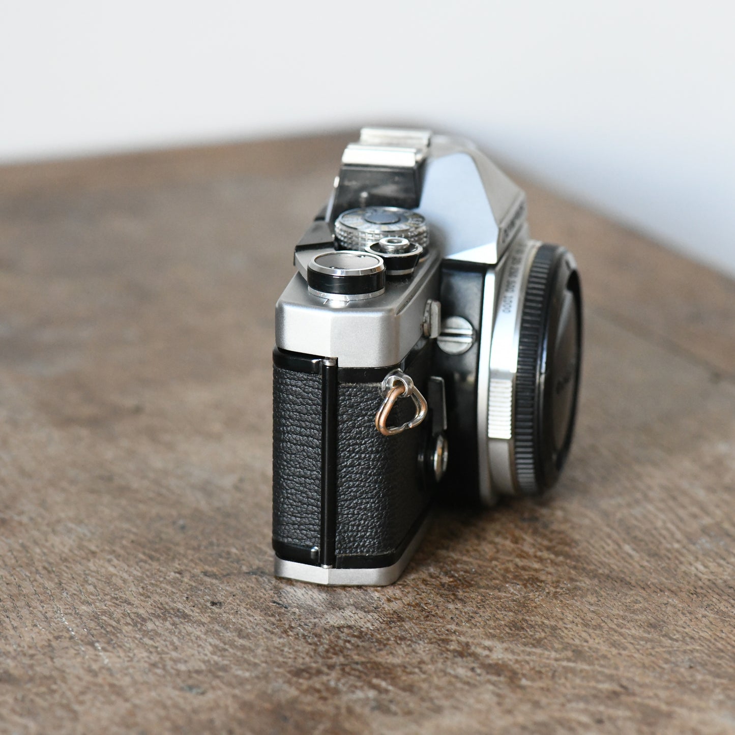 Olympus OM-1 Early Pre MD Silver 35mm Film SLR Camera Body - New Light Seals