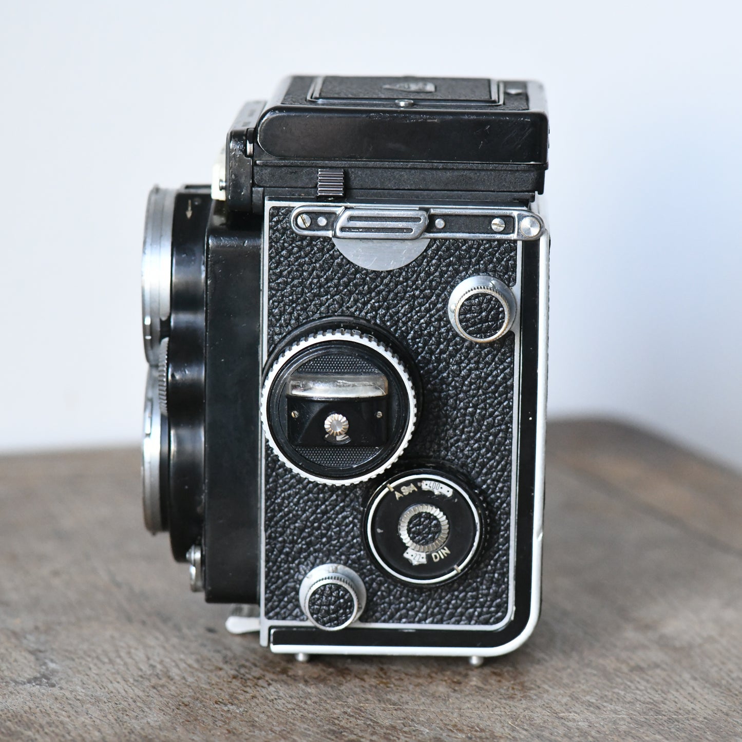 Rolleiflex 2.8F Planar TLR Medium Format Camera w/ 80mm f/2.8 Zeiss Lens Rollei