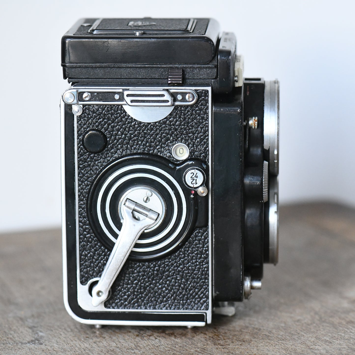 Rolleiflex 2.8F Planar TLR Medium Format Camera w/ 80mm f/2.8 Zeiss Lens Rollei