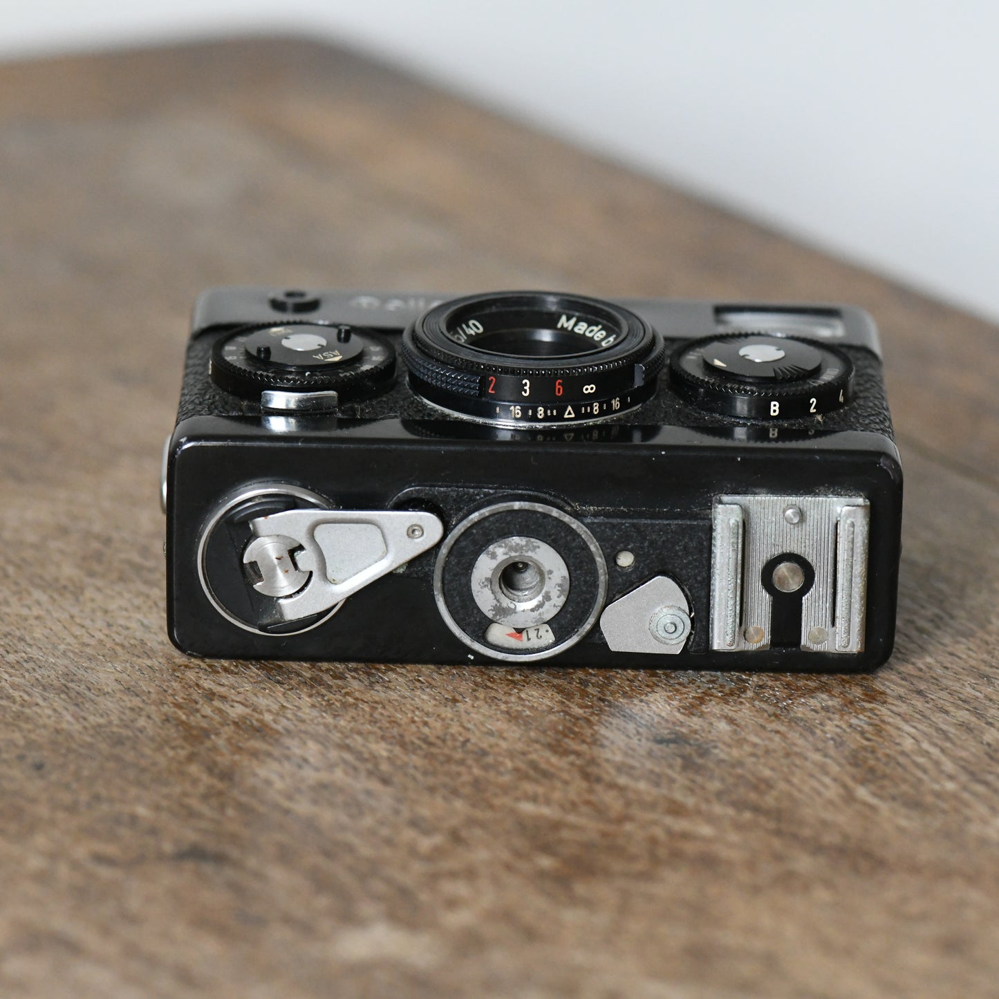 Rollei 35 Black 35mm Film Camera w/ 40mm f/3.5 Tessar Zeiss Lens