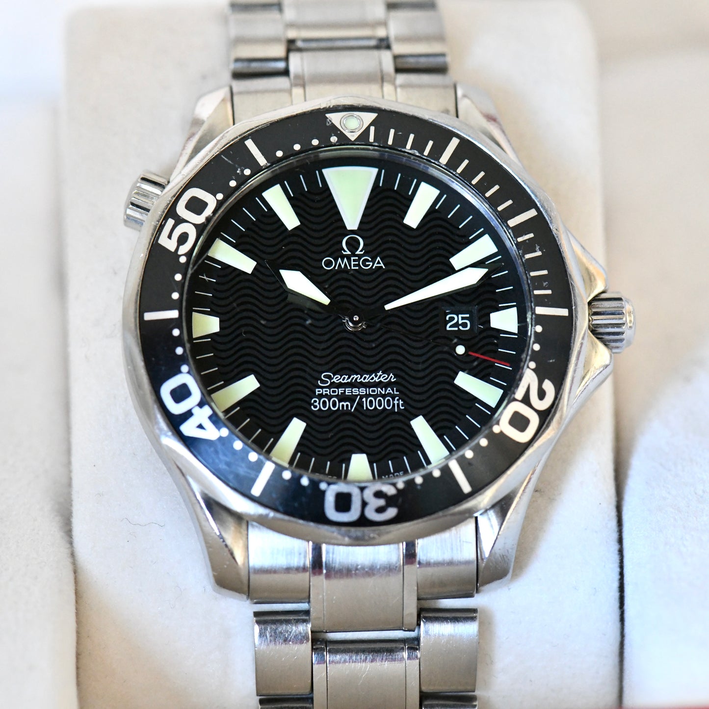 Omega Seamaster 300m 41mm Full Size Quartz Black 2264.50 Boxed