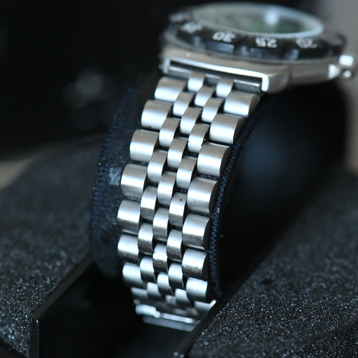 TAG Heuer Formula 1 F1 Professional 35mm Dive Watch Black & Green Dial - Boxed