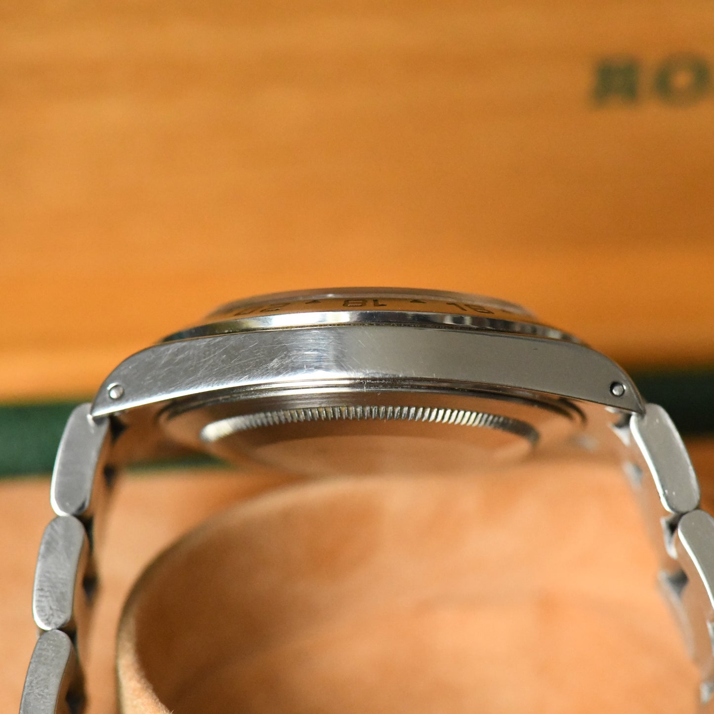 Rolex Explorer II Polar White Oyster - A Serial 2000 - 16570 - Boxed & Papers