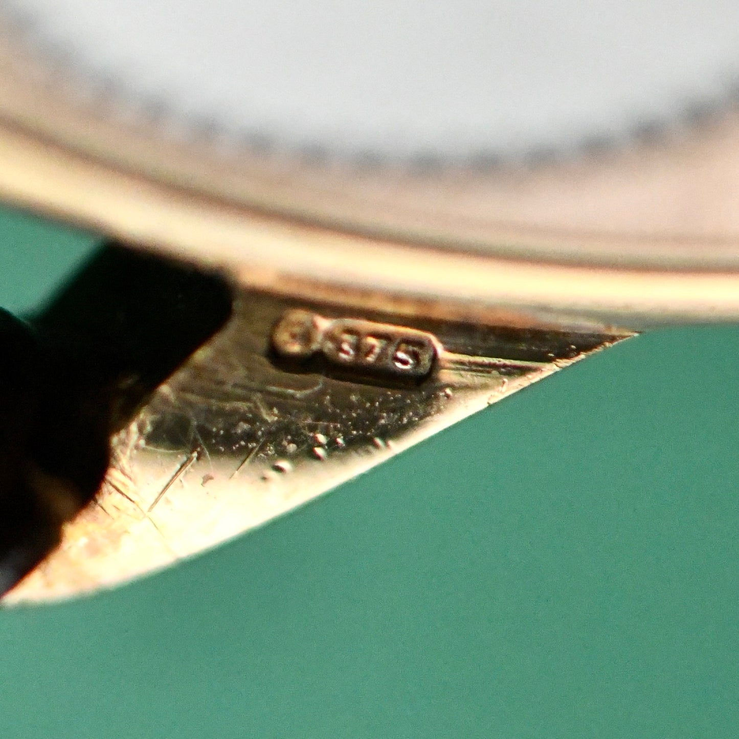Omega Genève 9K Solid Gold 1957 Cross Hair Dial Manual Wind Vintage Watch Cal267