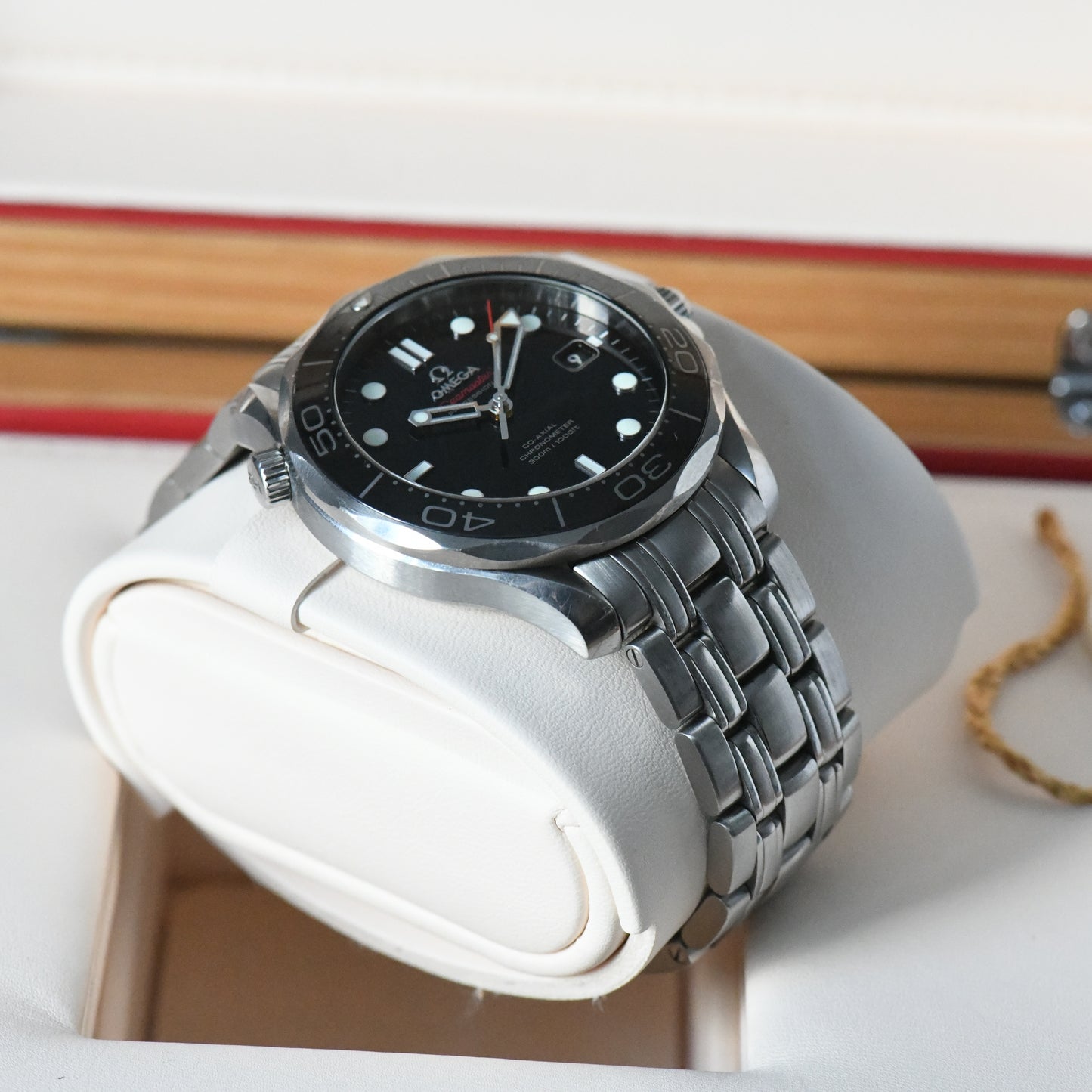 Omega Seamaster Pro 300m Black Ceramic Bezel Co-Axial 41mm Automatic Watch B&P