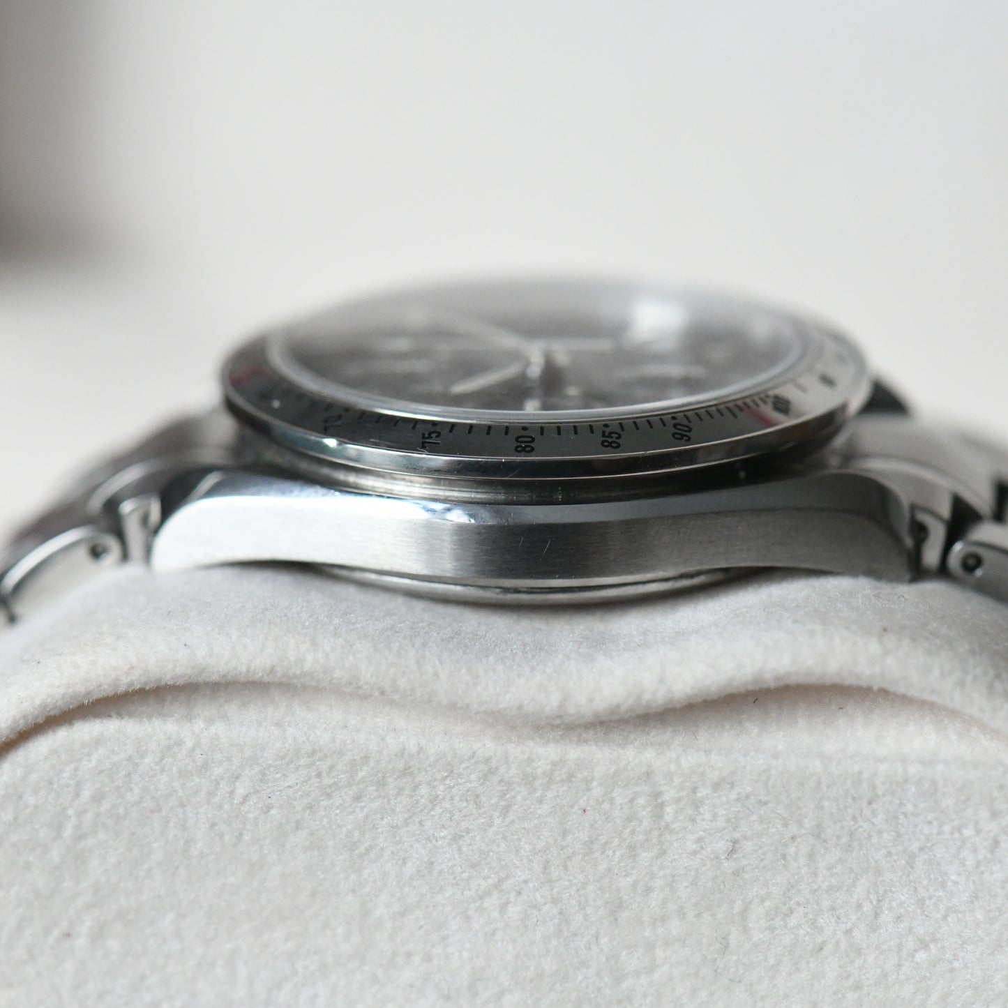 Omega Speedmaster Date Black Dial 1999 Chronograph Watch 3513.50 Boxed & Papers