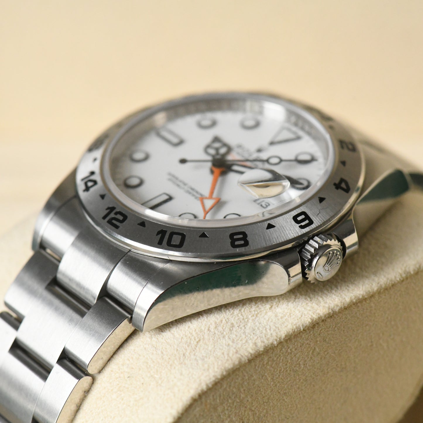 Rolex Explorer II White Polar 226570 Men's Watch Full Set 2022 Boxed & Papers