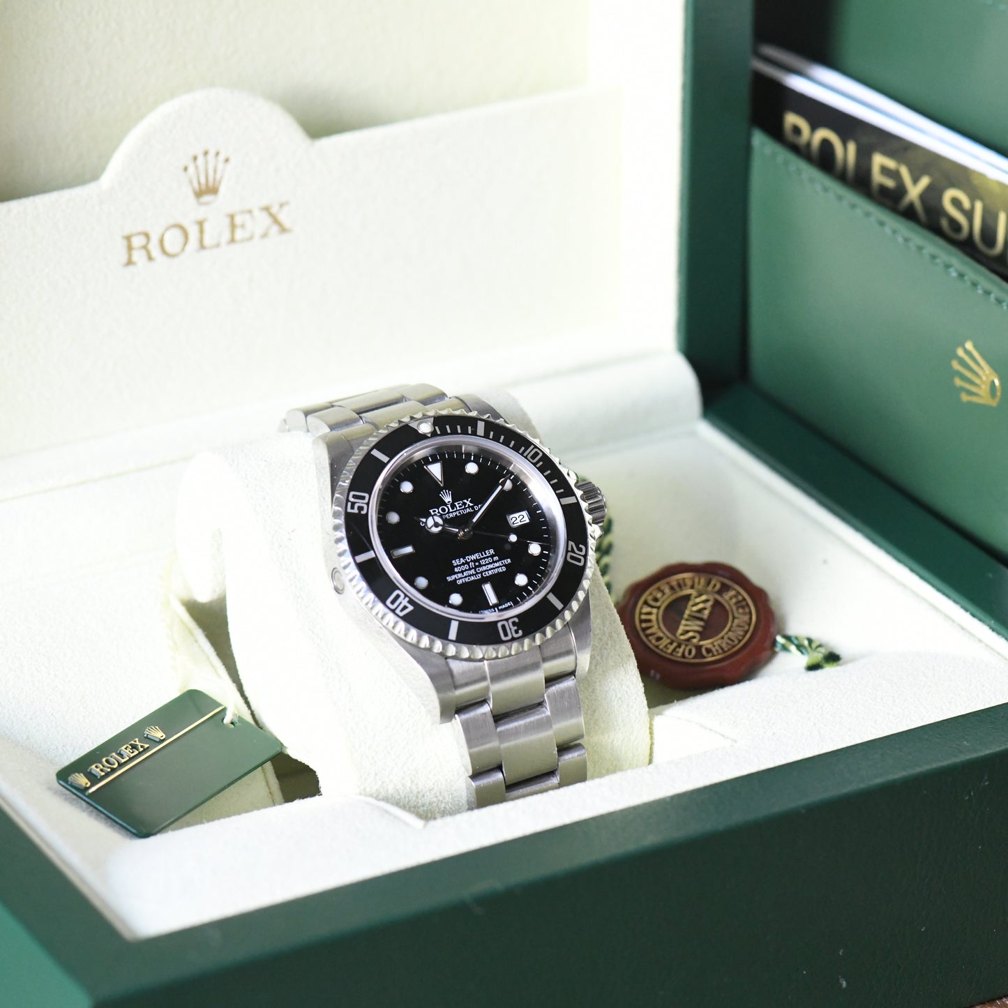 Rolex Sea-Dweller 4000 16600 Oyster Perpetual 2004 Dive Watch Boxed Set