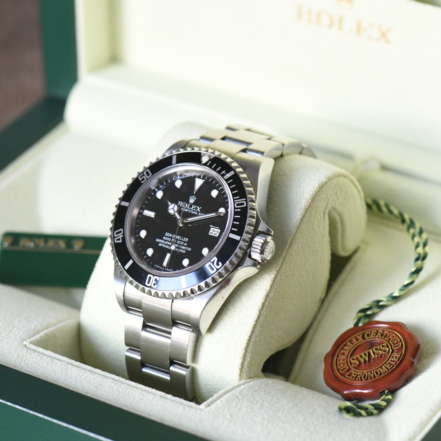 Rolex Sea-Dweller 4000 16600 Oyster Perpetual 2004 Dive Watch Boxed Set